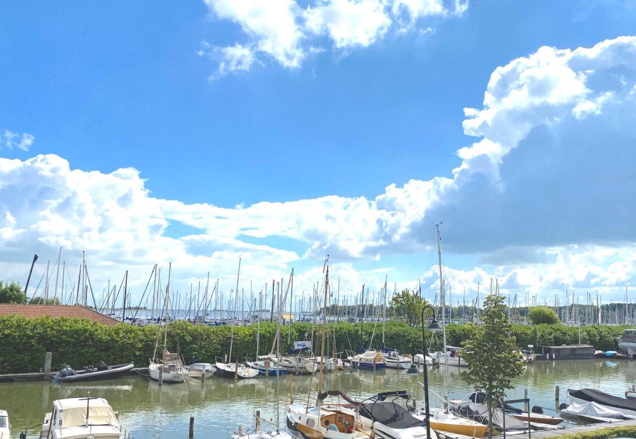 Who'S Anton For You Or Two, Monnickendam Near Amsterdam Exteriér fotografie